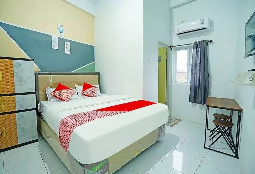 ホテル Oyo 91559 Kost Bangau Syariah