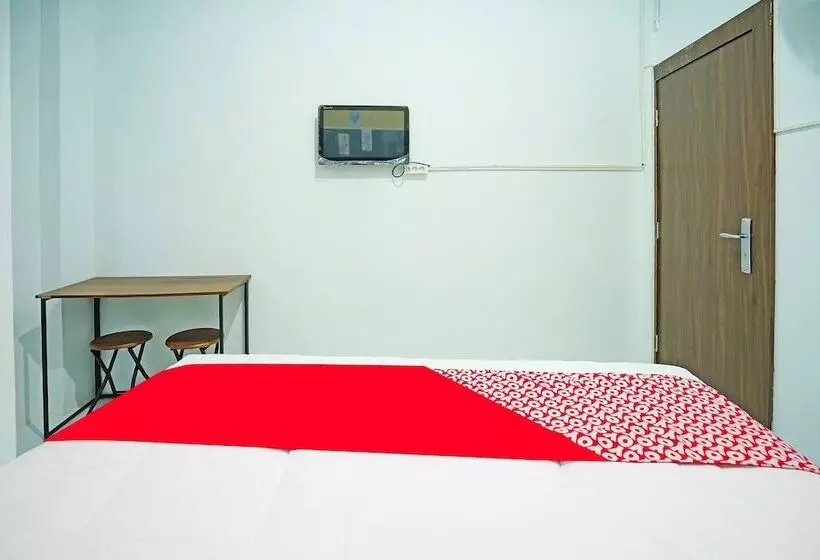 ホテル Oyo 91559 Kost Bangau Syariah