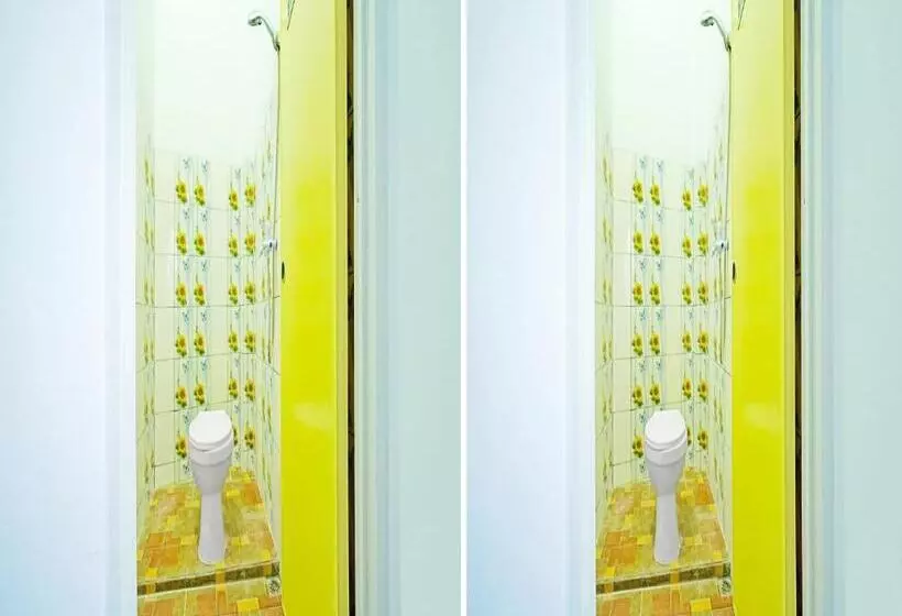 ホテル Oyo 91559 Kost Bangau Syariah