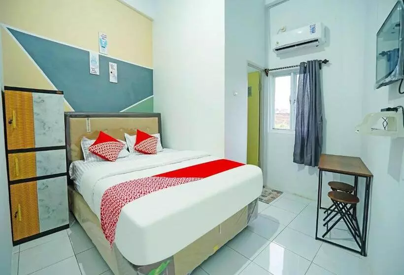 ホテル Oyo 91559 Kost Bangau Syariah