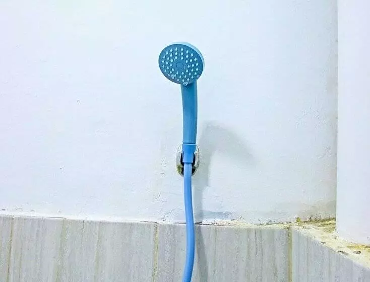 Hotelli Spot On 91506 Kedai Cinta Guest House