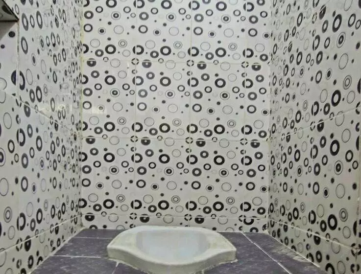 Hotelli Spot On 91506 Kedai Cinta Guest House