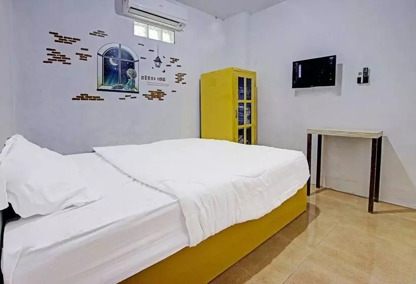 Hotelli Spot On 91506 Kedai Cinta Guest House