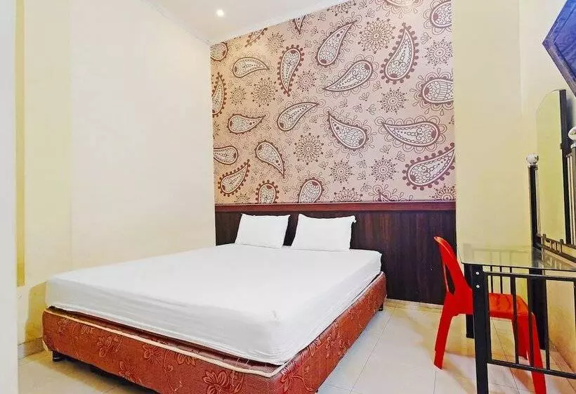 Hotelli Wisma Idola Palopo