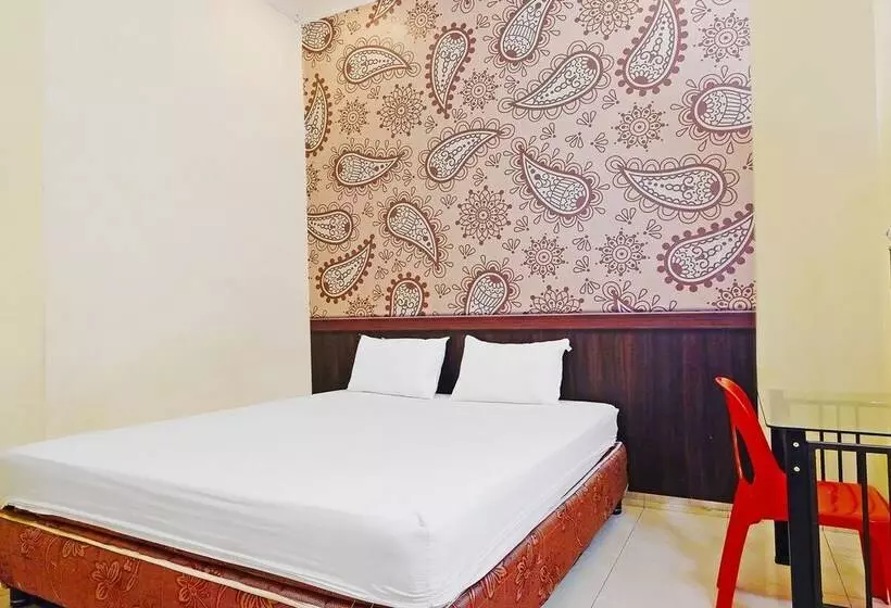 Hotelli Wisma Idola Palopo