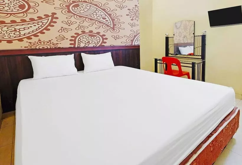 Hotelli Wisma Idola Palopo