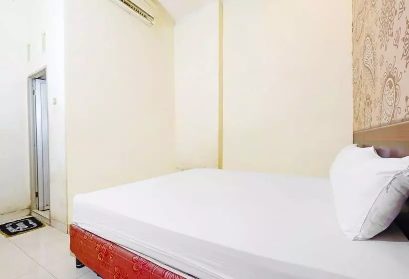 Hotelli Wisma Idola Palopo