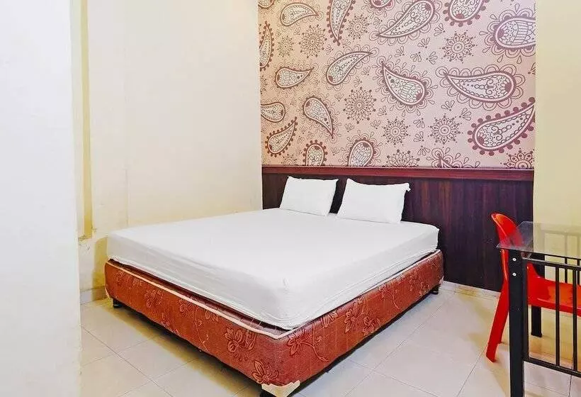 Hotelli Wisma Idola Palopo