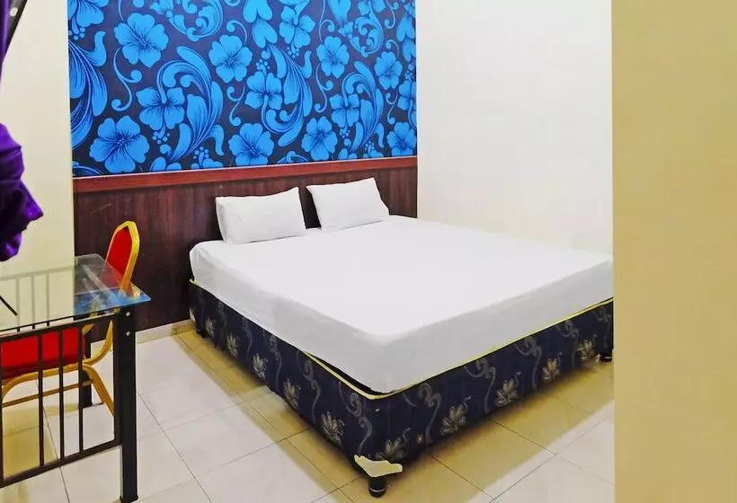 Hotelli Wisma Idola Palopo