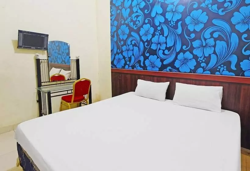 Hotelli Wisma Idola Palopo