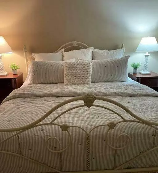 Lake Escape On Lake Lure Nc At Rumbling Bald Resort