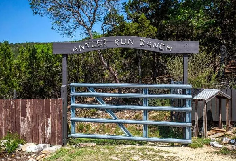 Majatalo Antler Run Ranch Cabin