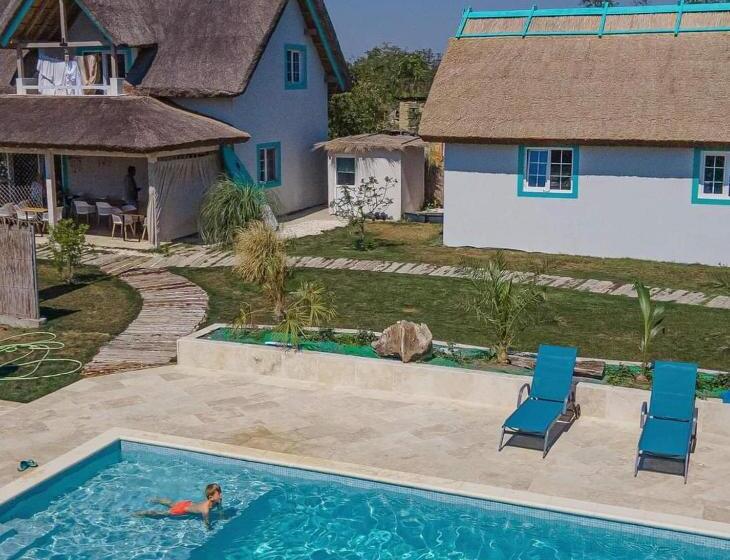 פנסיון Laguna Vadu