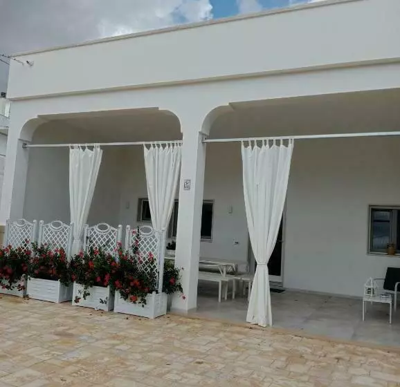 ベッドアンドブレックファースト U Ceccenate