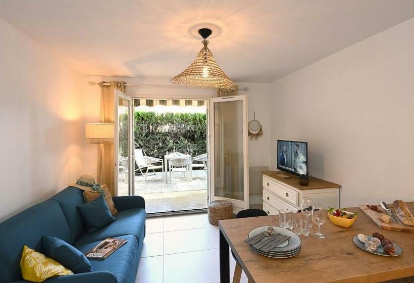 Charmant Studio 2à4 Pers Avec Jardin Et Place De Parking Situé à 5 Min à Pied De La Mer