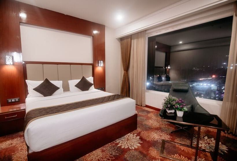 בית מלון כפרי Kingston