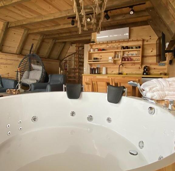 ベッドアンドブレックファースト Orca Bungalows