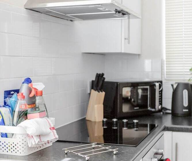 Bedford Hospitalsouth Wing4 Guests3 Bedswifi