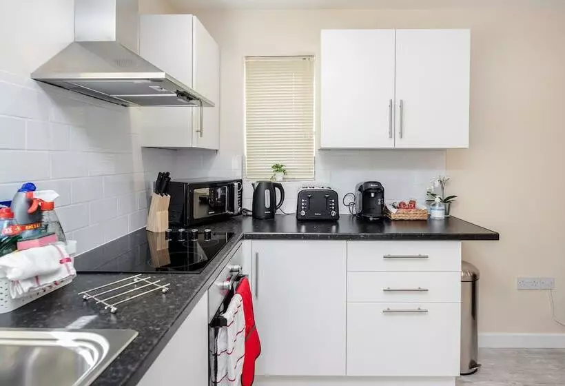 Bedford Hospitalsouth Wing4 Guests3 Bedswifi