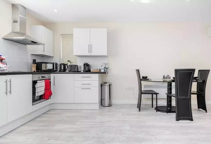 Bedford Hospitalsouth Wing4 Guests3 Bedswifi