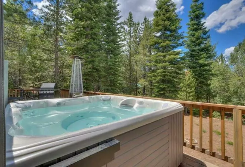 Black Bear By Avantstay Spacious Viking Lodge In Tahoe Donner W Game Room Hot Tub