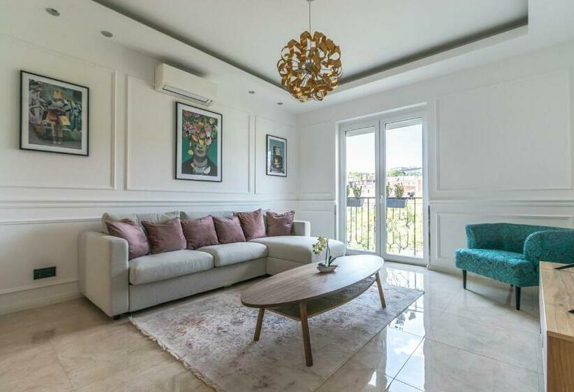 Corvinus Smart Apartment With Beautiful View