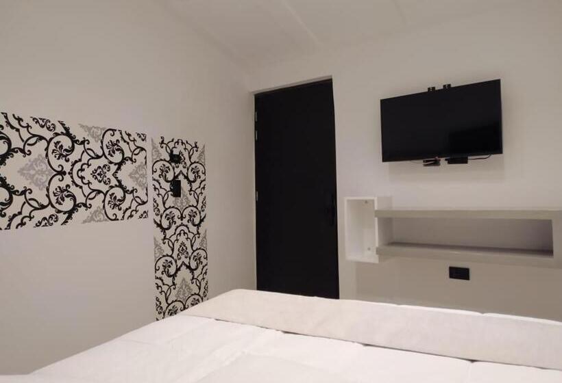 هتل Home Mark Casa Boutique