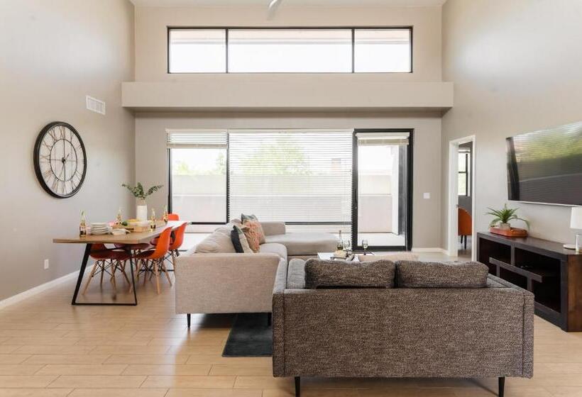 Ivory Buyout By Avantstay Two Home Buyout Near Old Town W Large Patio