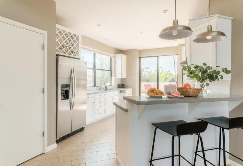 Ivory Buyout By Avantstay Two Home Buyout Near Old Town W Large Patio