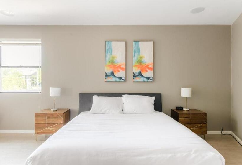 Ivory Buyout By Avantstay Two Home Buyout Near Old Town W Large Patio