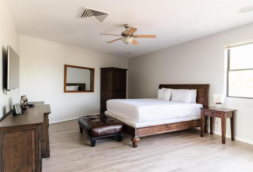 Ivory Buyout By Avantstay Two Home Buyout Near Old Town W Large Patio