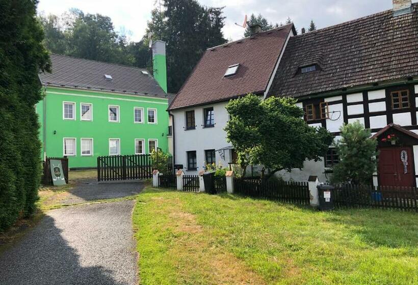 Pension U Golfu Cihelny