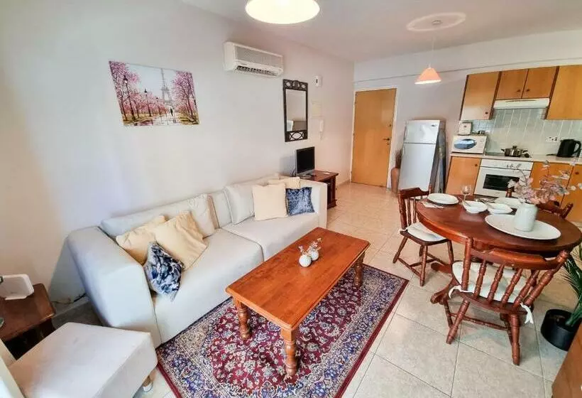 Dock Holiday Apartment