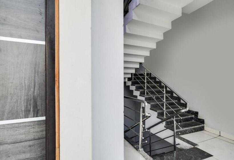 Отель Oyo 91935  Zoyo