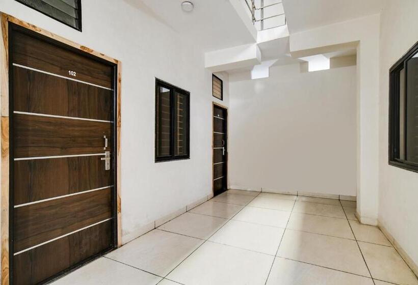 Отель Oyo 91935  Zoyo