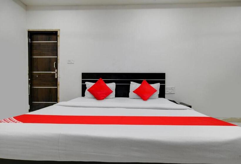 Отель Oyo 91935  Zoyo