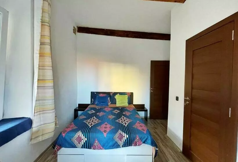 ペンション Vadim S Guesthouse