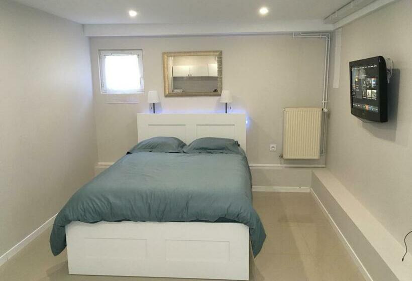 Studio Cosy   35m2   Paris  Disneyland   Rer A