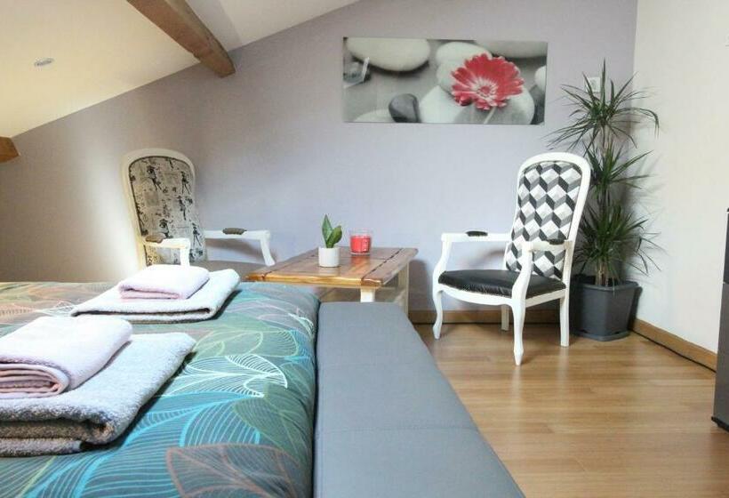 ベッドアンドブレックファースト Au Cœur De La Roque D Anthéron Aux Portes Du Lubéron