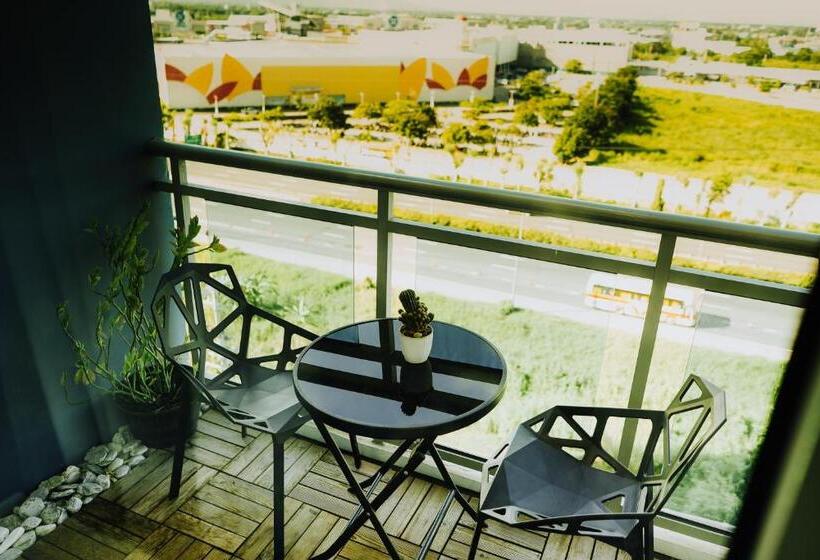 هتل R Holistay Azurenorth Wave Pool Fast Wifi