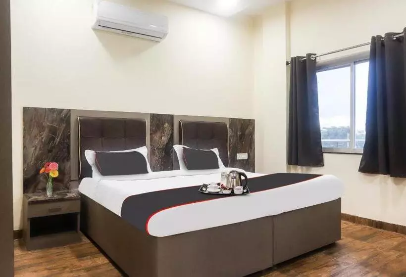 Fabhotel The Villa Ii