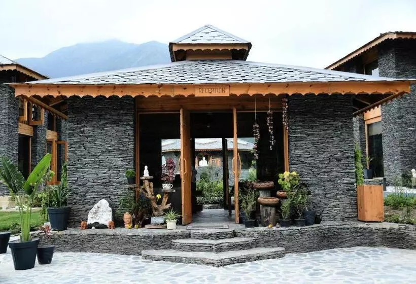 ホテル Osho Himalayas Wellness Resort