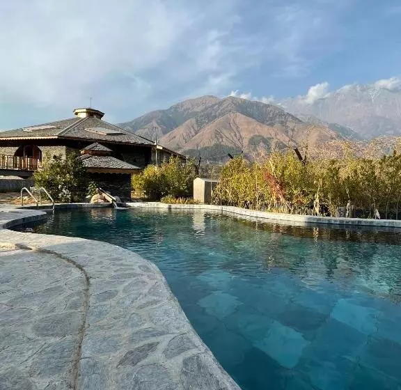 ホテル Osho Himalayas Wellness Resort