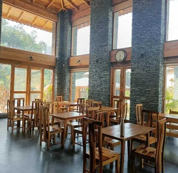 ホテル Osho Himalayas Wellness Resort