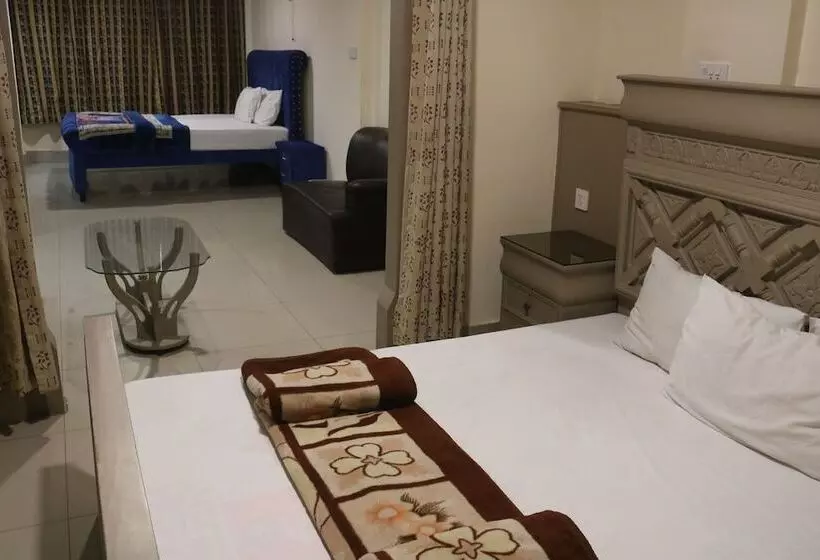 هتل Rysons Continental