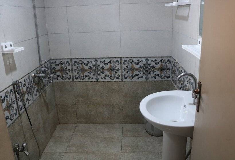 هتل Rysons Continental