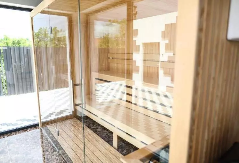 ペンション Casa 5ive