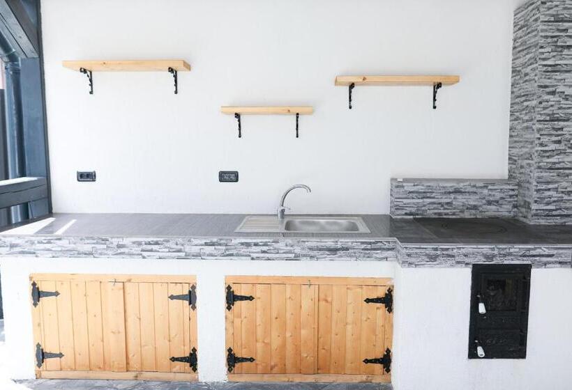 پانسیون Casa 5ive