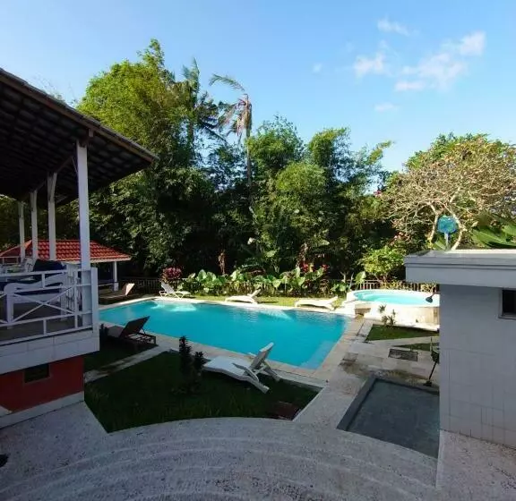 ペンション Room In A Nice Villa With Big Swimming Pool