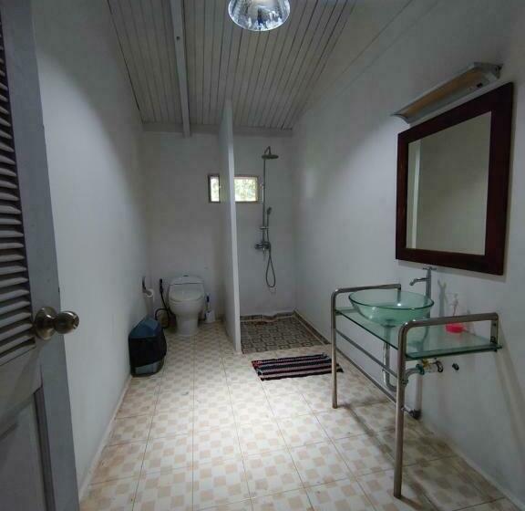 Пансион Room In A Nice Villa With Big Swimming Pool